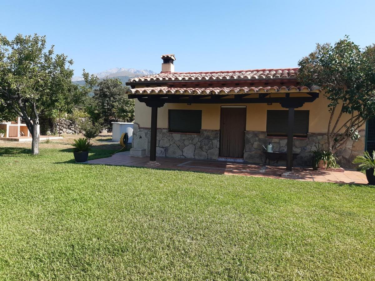 Villa La Celestina Candeleda Exterior foto